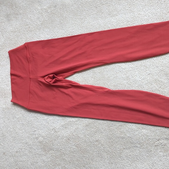 Lululemon Align Leggings Size 4 28 inch inseam Rust Orange Color - Picture 4 of 4